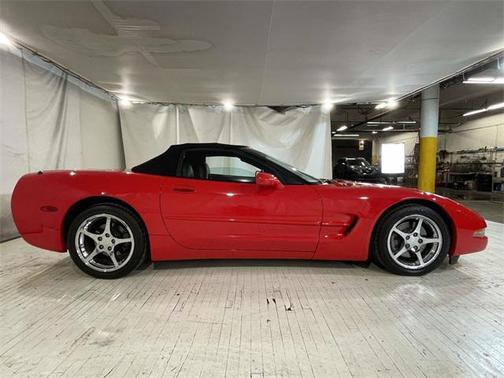 2000 Chevrolet Corvette Base
