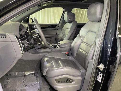 2022 Porsche Cayenne