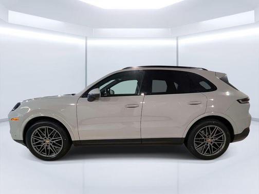 Chalk 2026 Porsche Cayenne Cayenne