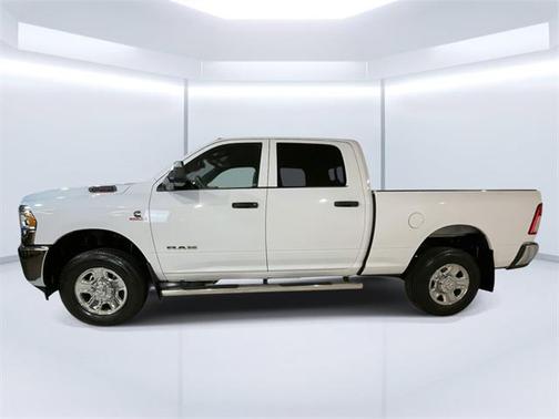 2021 RAM 2500 Tradesman Crew Cab 4x4 6'4' Box