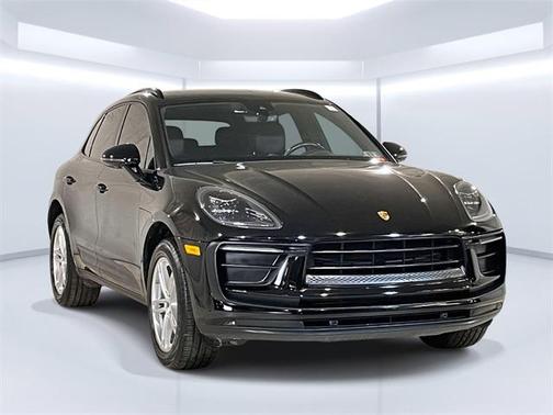 2022 Porsche Macan 