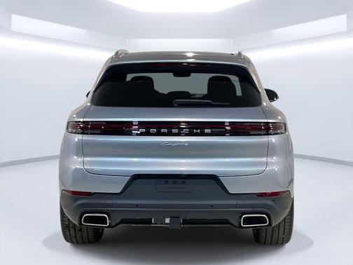 Dolomite Silver Metallic 2026 Porsche Cayenne Cayenne