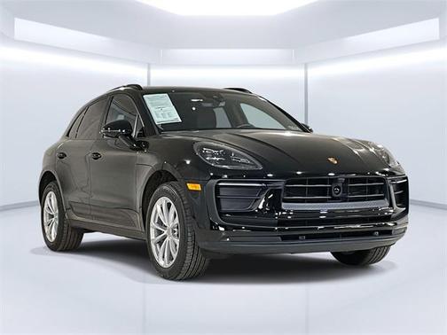 2025 Porsche Macan 