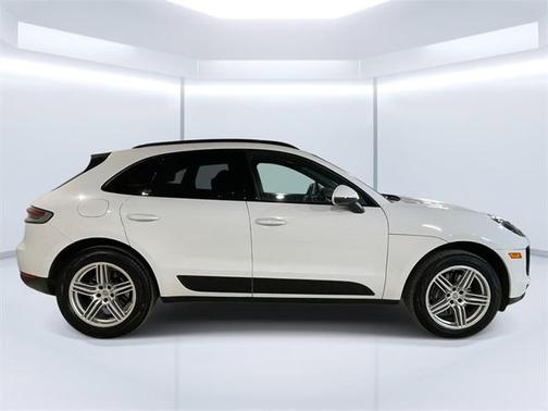2021 Porsche Macan 