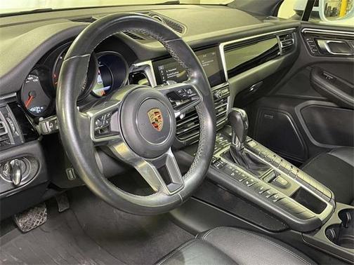 2021 Porsche Macan 