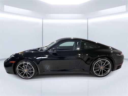 2021 Porsche 911 Carrera