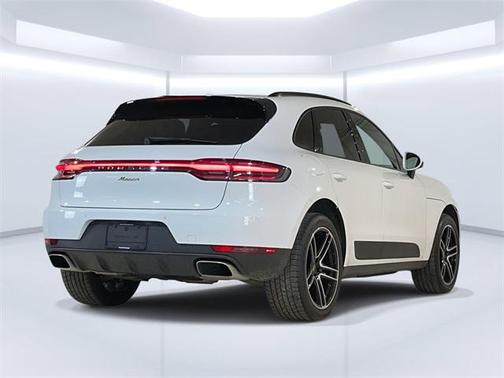 2021 Porsche Macan AWD