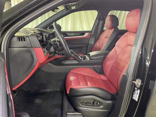 2024 Porsche Cayenne