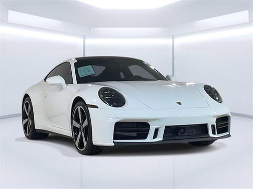 2025 Porsche 911 Carrera