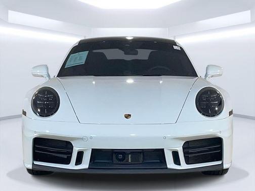 2025 Porsche 911 Carrera