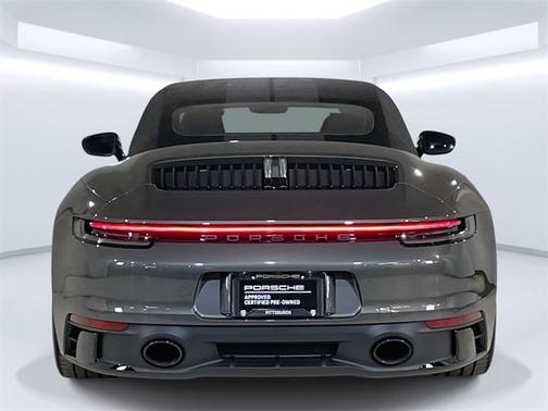 2024 Porsche 911 Carrera GTS