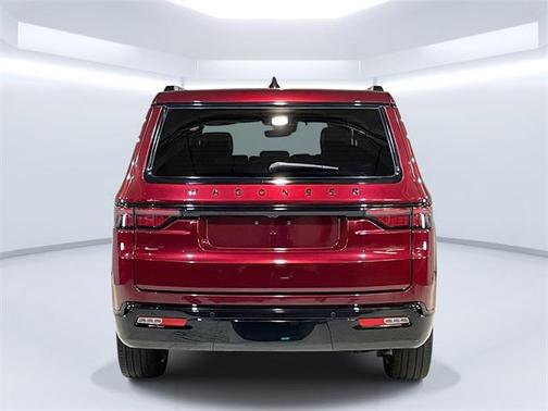 2024 Jeep Wagoneer Series II Carbide