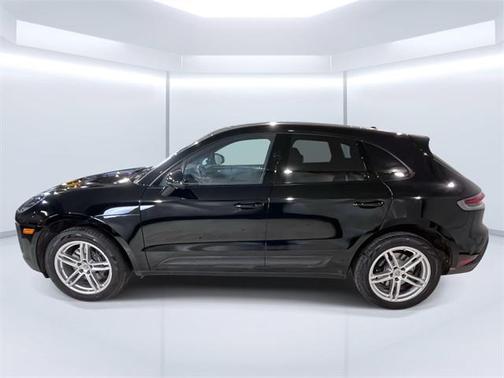 2023 Porsche Macan T