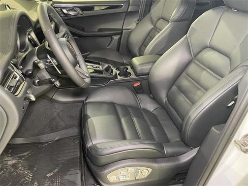 2026 Porsche Macan S