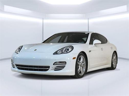 2013 Porsche Panamera 4 Platinum Edition