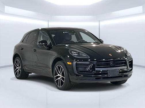 2023 Porsche Macan T