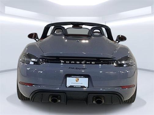 2022 Porsche 718 Spyder 