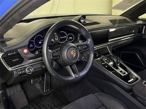 2023 Porsche Panamera GTS