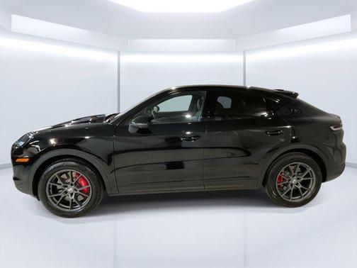 Black Metallic 2026 Porsche Cayenne S