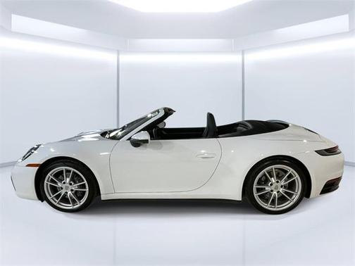 2022 Porsche 911 Carrera