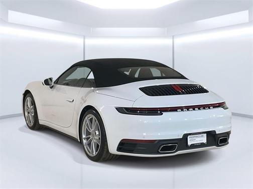 2022 Porsche 911 Carrera
