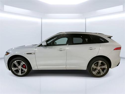 2018 Jaguar F-PACE S