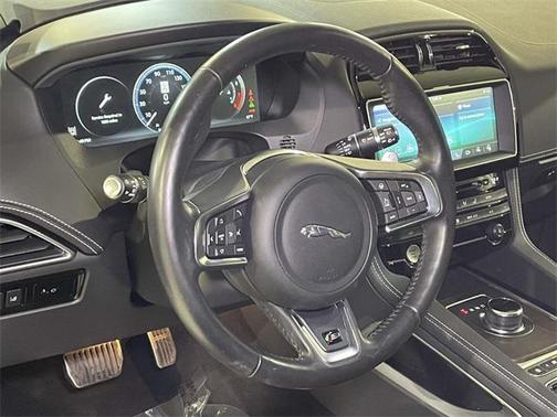 2018 Jaguar F-PACE S