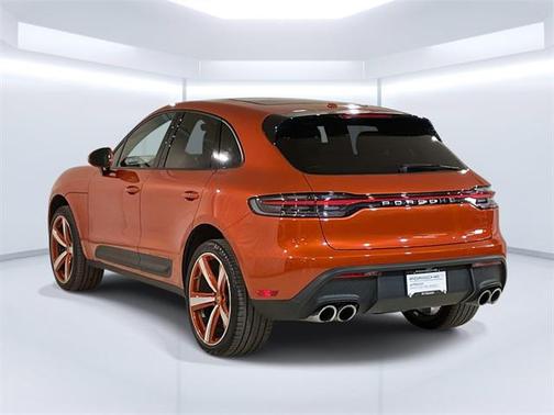 2022 Porsche Macan Base