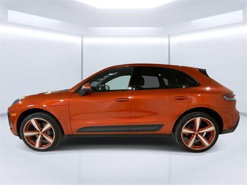 2022 Porsche Macan Base
