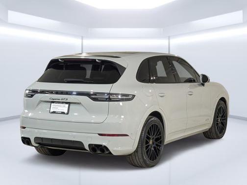 2022 Porsche Cayenne GTS