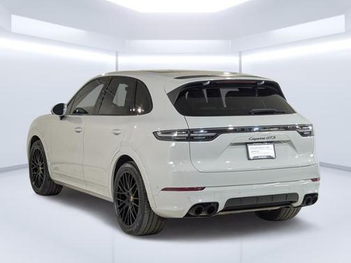 2022 Porsche Cayenne GTS