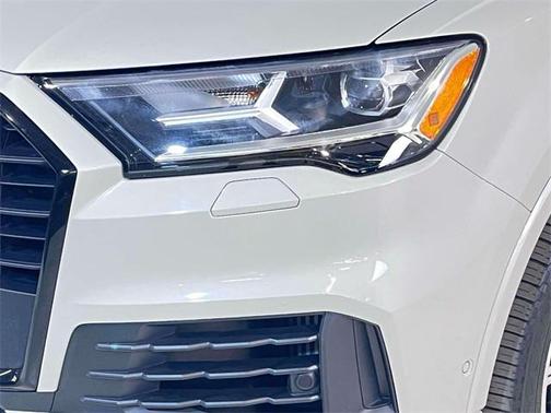 2021 Audi Q7 55 Premium Plus