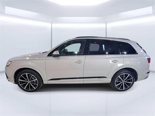 2021 Audi Q7 55 Premium Plus