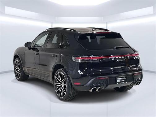 2023 Porsche Macan Base