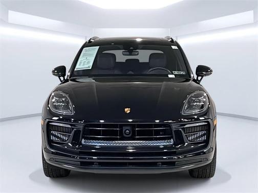 2023 Porsche Macan Base