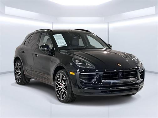 2023 Porsche Macan Base