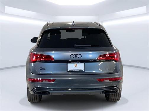2022 Audi Q5 45 S line Premium Plus
