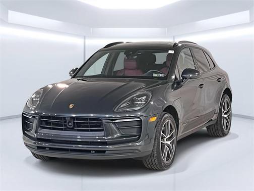 2025 Porsche Macan Base