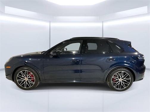 2026 Porsche Cayenne GTS