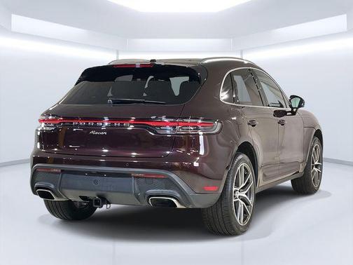 2025 Porsche Macan 