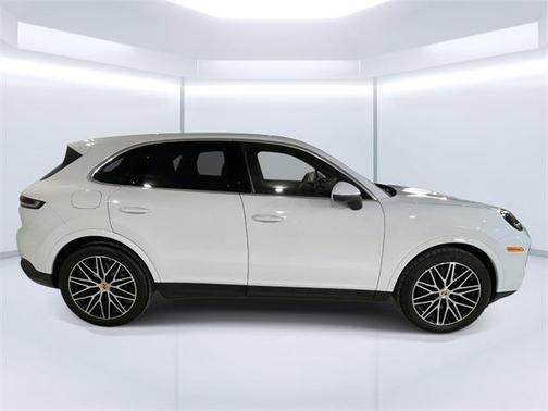 2024 Porsche Cayenne