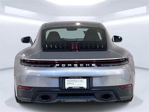 2025 Porsche 911 Carrera