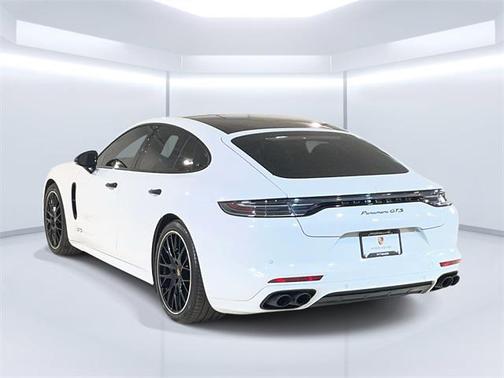 2021 Porsche Panamera GTS