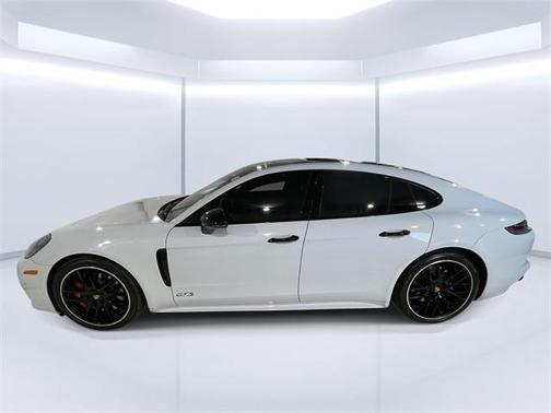 2021 Porsche Panamera GTS