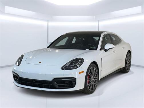 2022 Porsche Panamera 4S