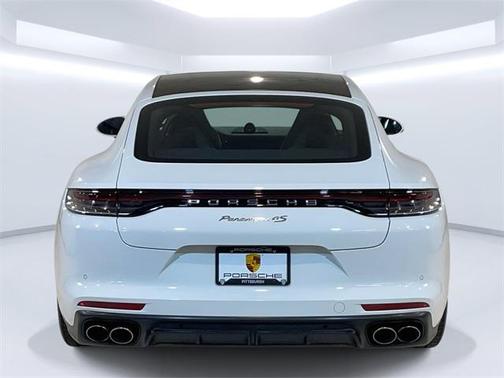 2022 Porsche Panamera 4S