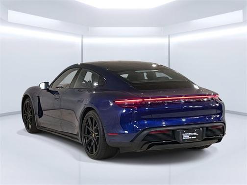 2022 Porsche Taycan GTS