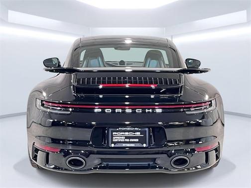 2023 Porsche 911 Carrera