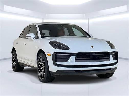 2022 Porsche Macan 