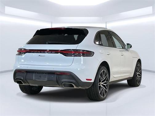 2022 Porsche Macan 
